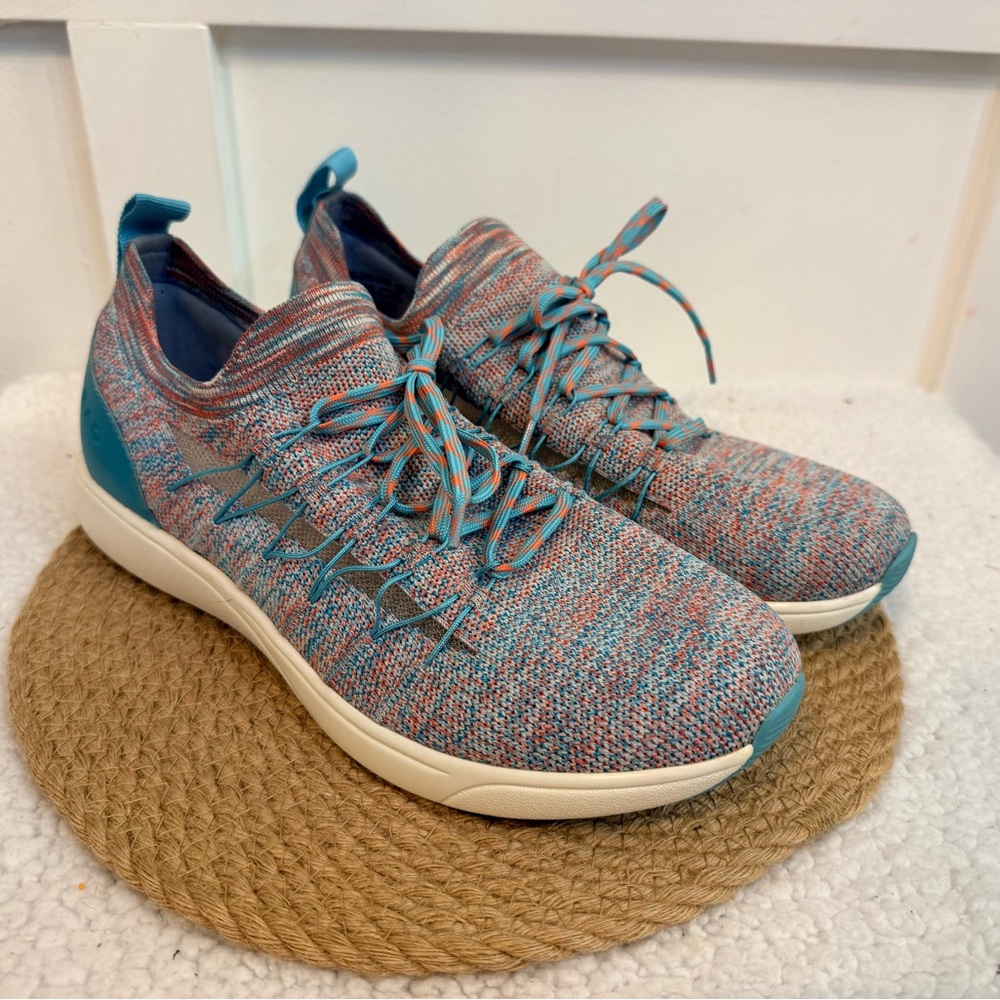 TRAQ by Alegria‎ Synq Aquamarine Sneakers